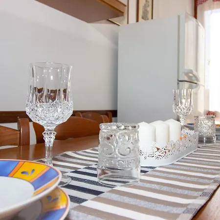 Homealgherothree-room 6 Beds Apartmán *